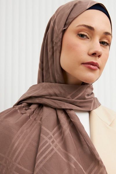 MİRSOY SCARF Памучен жакардов шал с шарка Aura - тъмна норка