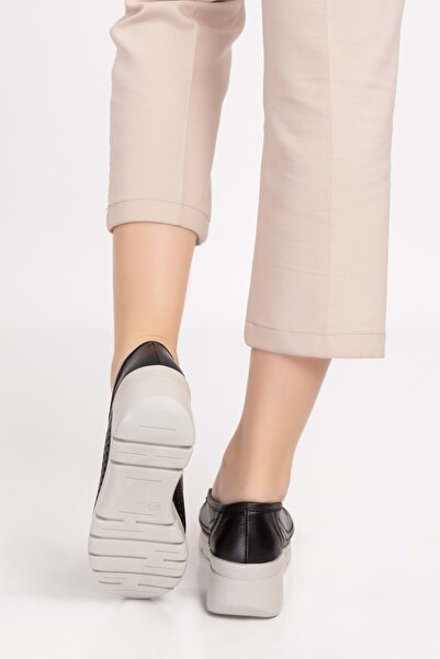 Gondol Hakiki Deri Dolgu Taban Rahat Yazlık Ayakkabı Esfa.4001