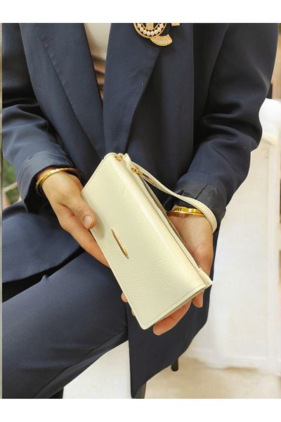 UCCELLO Hand Straped Zipper Detail Women's Wallet Hand Bag