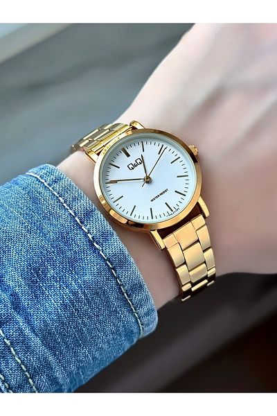 Q&Q Classic Wristwatch with Gold Metal Cord and Striped Brown Dial