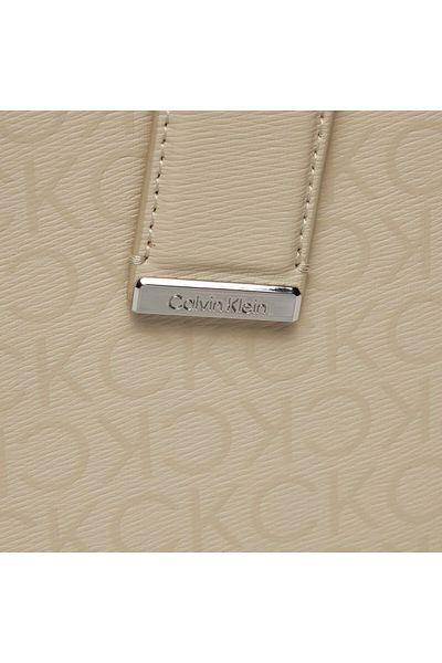 Calvin Klein CK MUST SHOPPER MD_EPI MONO