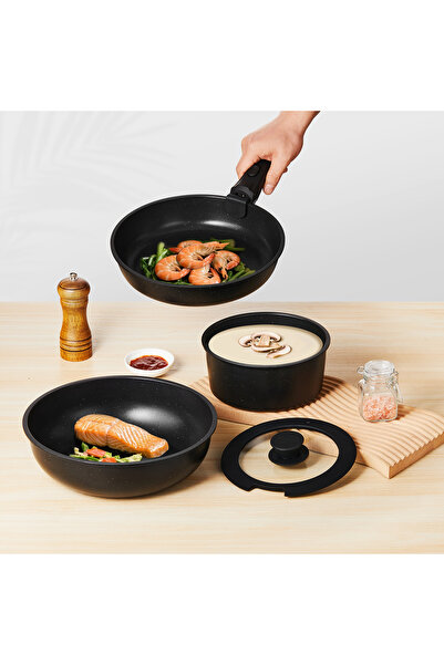 SHUFA Glamping 5 Piece Easy Clip Removable Handle Portable Pan and Pot Set