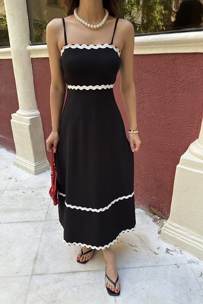 The Robi Rochie cu bretele subțiri cu detaliu dungi