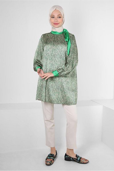 Alvina PATTERNED COLLAR BINDING DETAIL SATIN TUNIC 43934