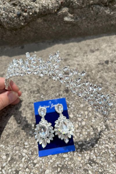 Hobigram Alejandro Silver Bridal Henna Crown Special Occasion Accessory Women's Crown and Wide Shuttle Earrings Set