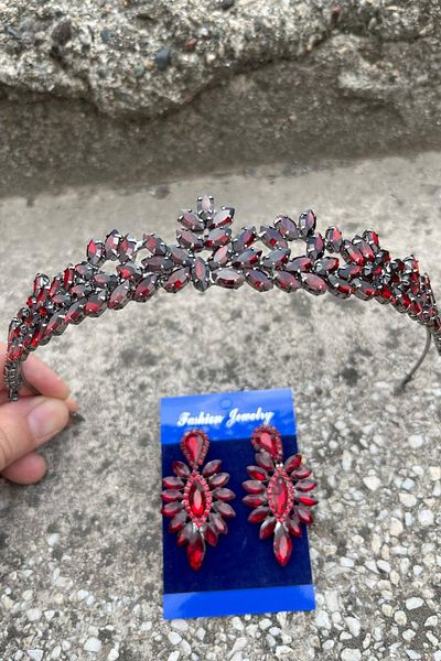 Hobigram Alejandro Burgundy Bridal Henna Crown Special Occasion Accessory Women's Crown and Thin Shuttle Earring Set