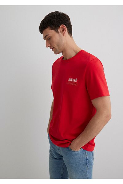 Mavi Jeans-bedrucktes rotes T-Shirt mit schmaler Passform und engem Schnitt 066841-33099