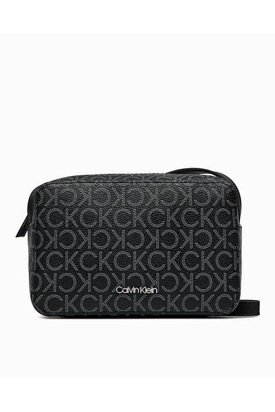 Calvin Klein Schwarze Umhängetasche für Damen – verstellbarer Riemen, stilvolles Design