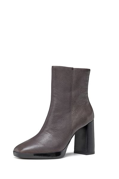 Geox Women's Gray Zippered Thick Heeled Leather Boots - D36Vlc000Tcc1115