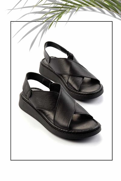 Bambi Black Leather Women's Sandals K05331067003
