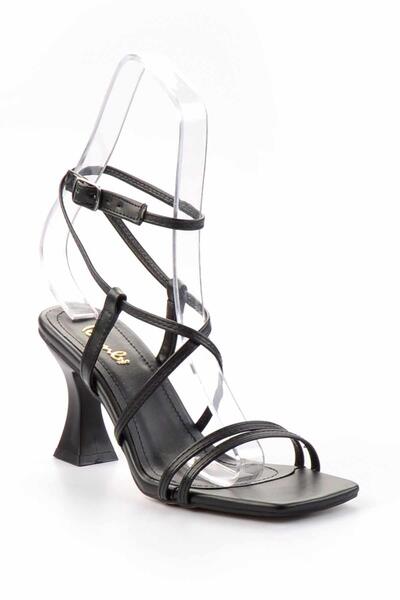 Bambi Klasické černé dámské boty na podpatku - K05726441009