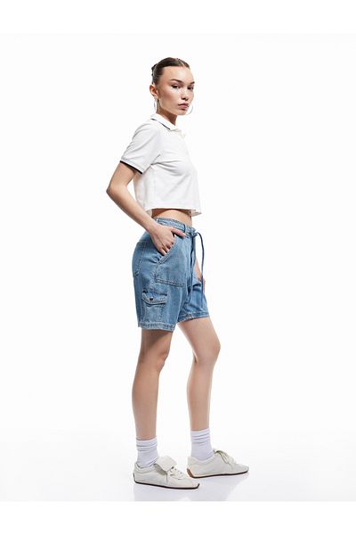 Koton Pantaloni scurți din denim cu buzunar cargo, cu talie înaltă și dantelă