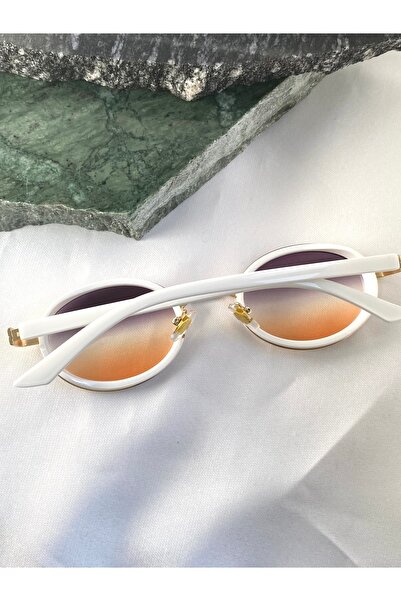 Mazzy Oval Gold White Gradient Transition Women's Sunglasses