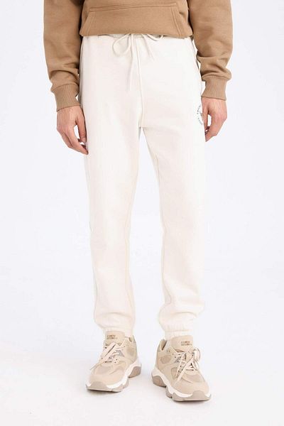 DeFacto DeFactoFit NBA Chicago Bulls Standard Fit με τσέπες με ελαστική ζώνη Jogger Sweatpants D3244AX24WN
