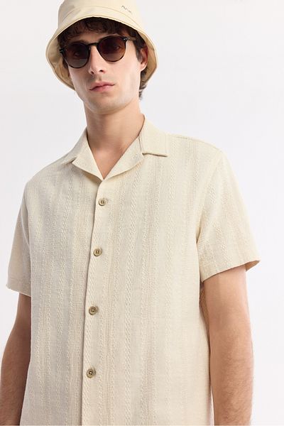 Avva Men's Beige 100% Cotton Apaj Collar Cotton Textured Short Sleeve Shirt A51Y2047