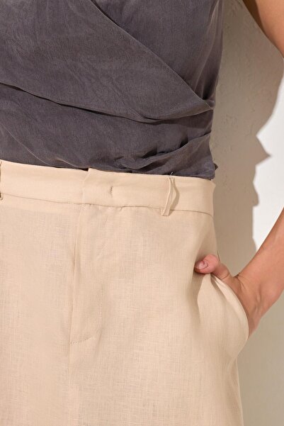 Setre Fusta bej 100% in, cu detaliu în talie, croială confortabilă