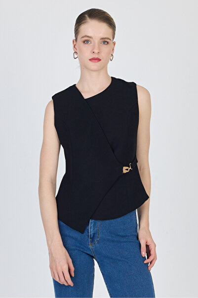 Rays Bluză neagră cu croială asimetrică și detaliu cu cataramă 241448