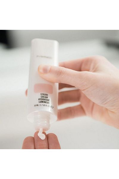 M.A.C MAC Ladies Strobe Cream Cream PinkLite Skin Care - 50 ml