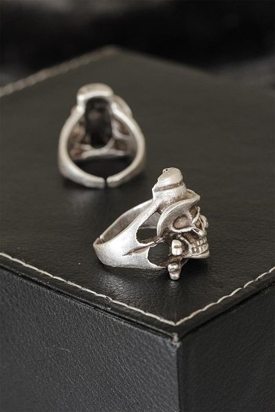 Celira Skull Designed Antique Silver Color Adjustable Model Men's Ring