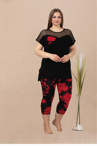 Lady Lingerie Women's Pajama Set with Short Sleeves, Floral Pattern, Capri Leggings, Oversized Size
