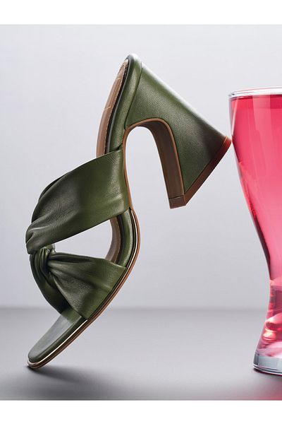 Heel Your Sole By Styli Solid Criss Cross Leather Block Heel Sandals
