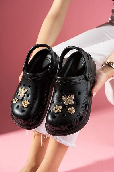 FUGA MODA Black Butterfly Star Flower Stone Accessory Polyurethane Perforated Closed Front Wet Floor Men's Slippers