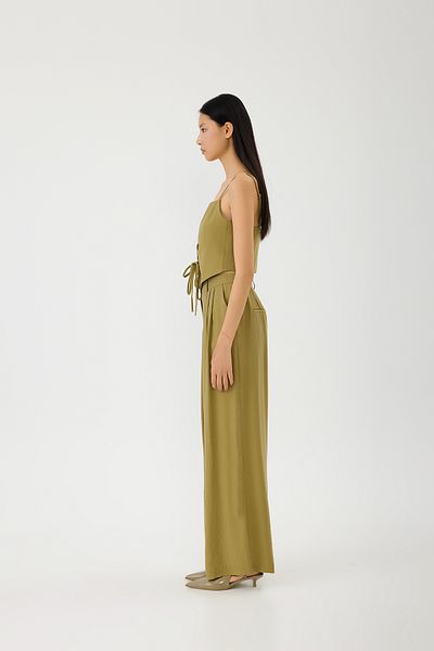 SEVİLEN Crop Suit with Lace Detail
