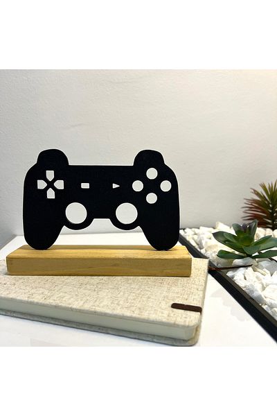 OEM "Game On!" decoration with natural wood base, 11.5 cm, black, 3D printed