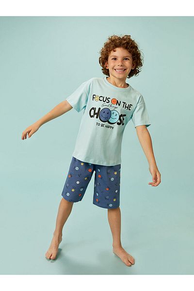 LC Waikiki Set pijamale pentru băiat cu decolteu rotund imprimat sezon nou - S5DQ56Z1