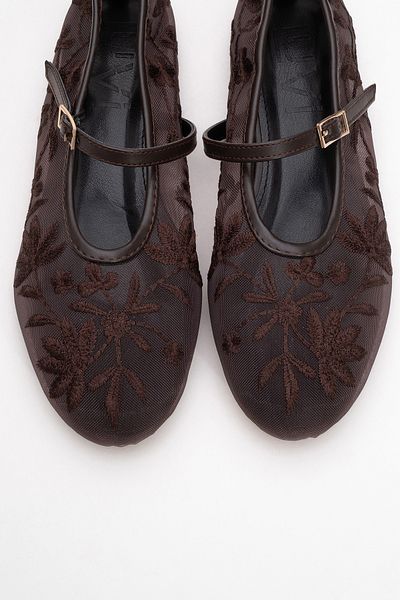 LuviShoes Дамски балерини с бродирани цветя и кафява мрежа JUNY