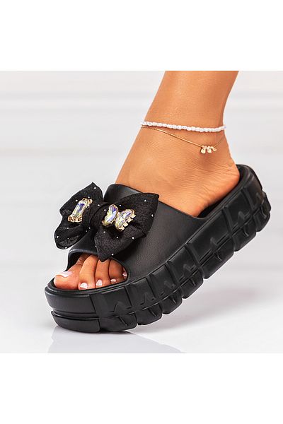 Lush Fashion Women's Foam Slippers