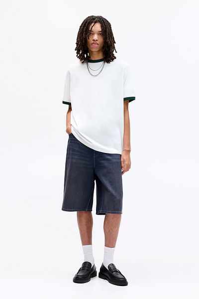 Pull & Bear T-shirt with contrast ribbed trims