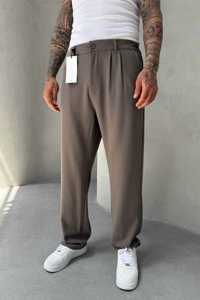 MADZEYMODA Men's Baggy Fit Pleated Light Brown Fabric Trousers Ke-1000
