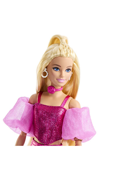 Barbie DELUXE STYLE BARBIE DOLL WITH METALLIC PINK OUTFIT