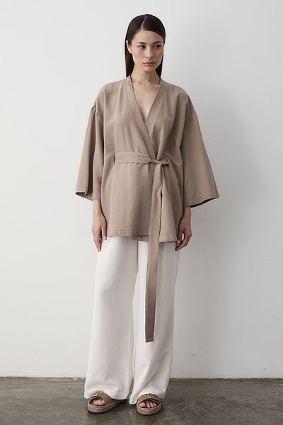Laluvia Milchkaffee-Innenbogen-Kimono – 5383