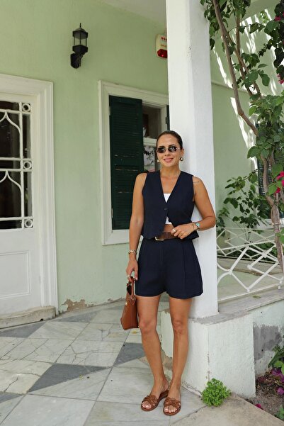 Purple by Banu بدلة سترة قصيرة بتفاصيل مزدوجة باللون الأزرق الداكن