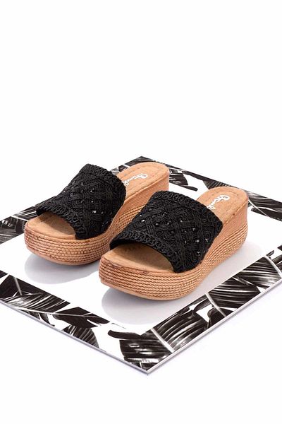 Bambi Black Women's Slippers K04823004516
