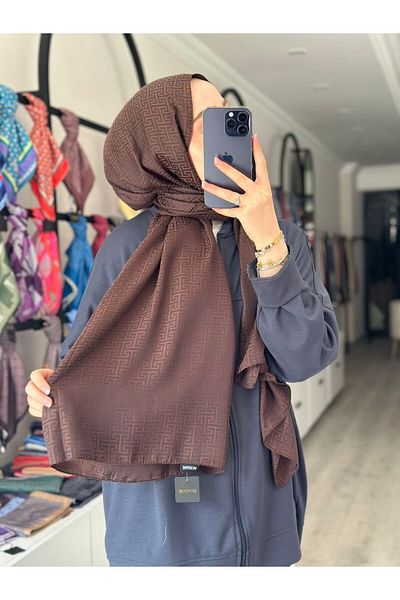 MONOOR Labyrinth Pattern Jacquard Shawl