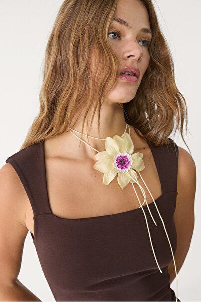 Stradivarius Kare yaka midi elbise