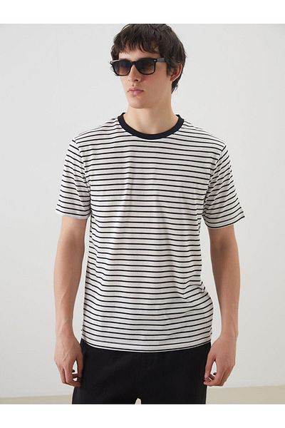 LC Waikiki Νέα σεζόν Crew Neck ριγέ χτενισμένο βαμβακερό ανδρικό Tisort - S5OE75Z8