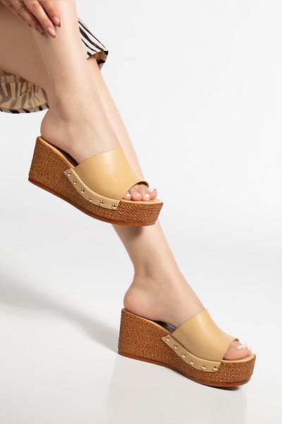 Elile Shoes Papuci din piele naturală cu toc pană