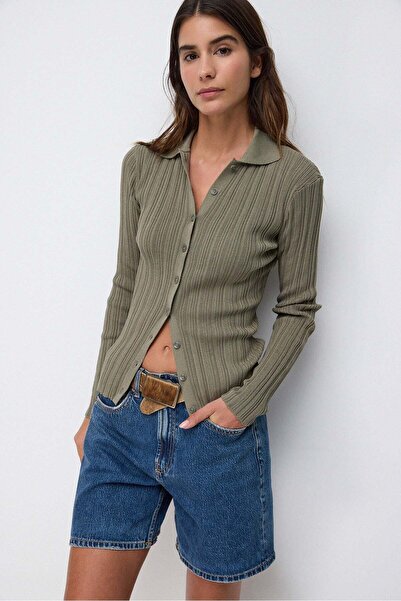 No Matter What Strickbluse mit Knöpfen und Rollkragen