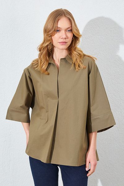 Manche Low Sleeve Front Placket Loose Cut Shirt - Khaki |   Mk161449-01