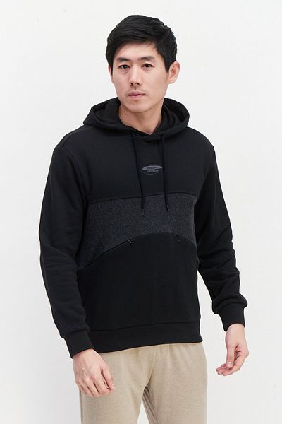 adidas Men Sportswear Fit Long Sleeve Outdoor Hoodie, Black