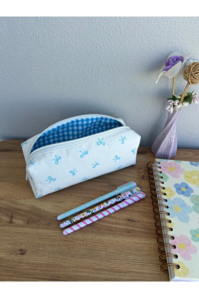 minyaturhayalim Beyaz turkuaz Fiyonk desenli beyaz fermuarlı kalemlik kalem kutusu ölçüleri 21-6-6cm