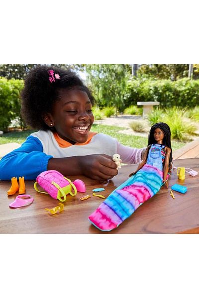 mattel Set de joaca Barbie Camping, Papusa Barbie Brooklyn cu accesorii