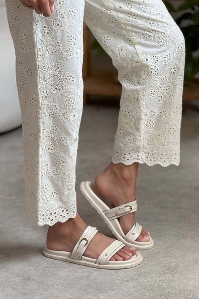 NİŞANTAŞI SHOES Zizi Beige Matte Buckle Detailed Double Tape Flat Sole Women's Slippers