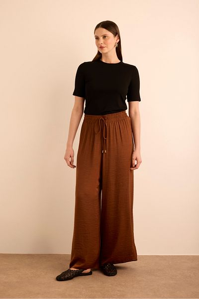 Aker Elastic Waist Loose Trousers