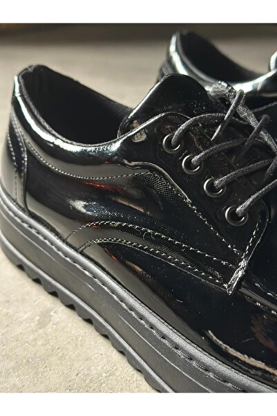 Knack Casual παπούτσια T12 Μαύρο λουστρίνι (Μαύρη σόλα)