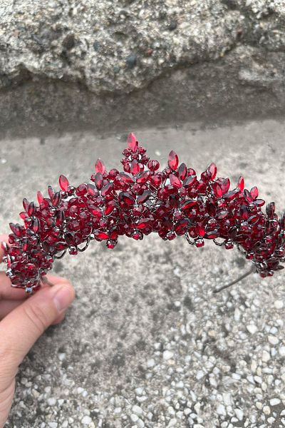 Hobigram Aldonsa Burgundy Bridal Henna Crown Special Occasion Accessory Women's Crown Hair Accessory – Crown, Crystal Stone